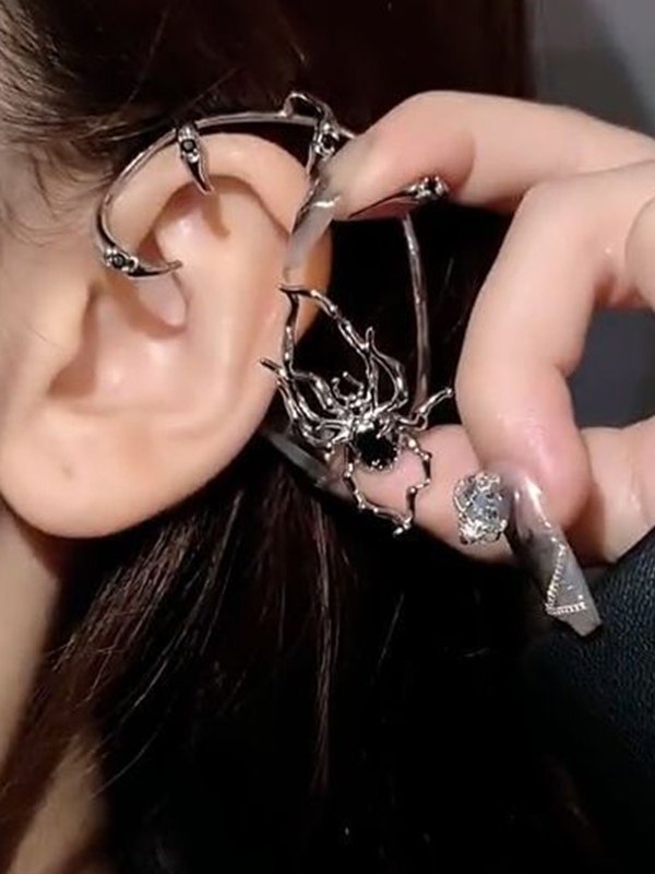 1pc Punk Spider Ear Cuff