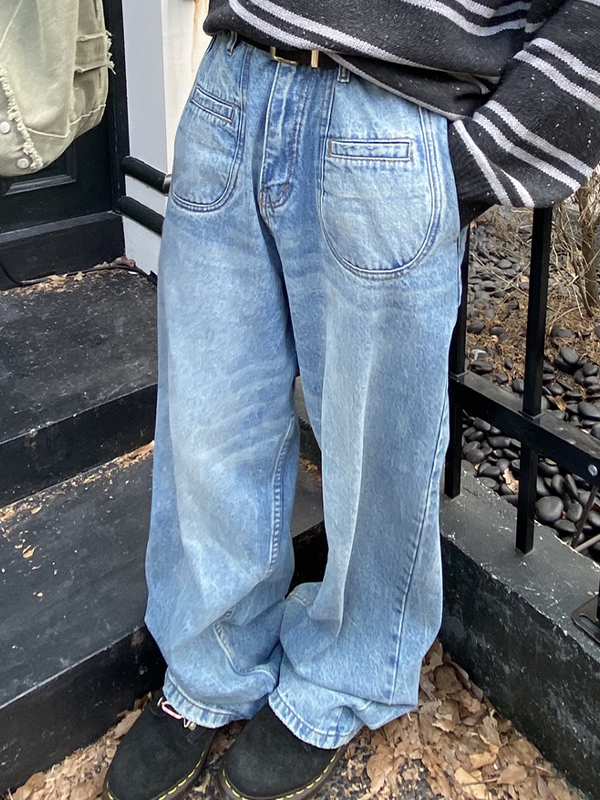 Men’s Washed Blue Loose Jeans