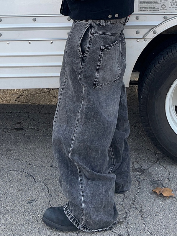 Men’s Solid Colour Loose Jeans