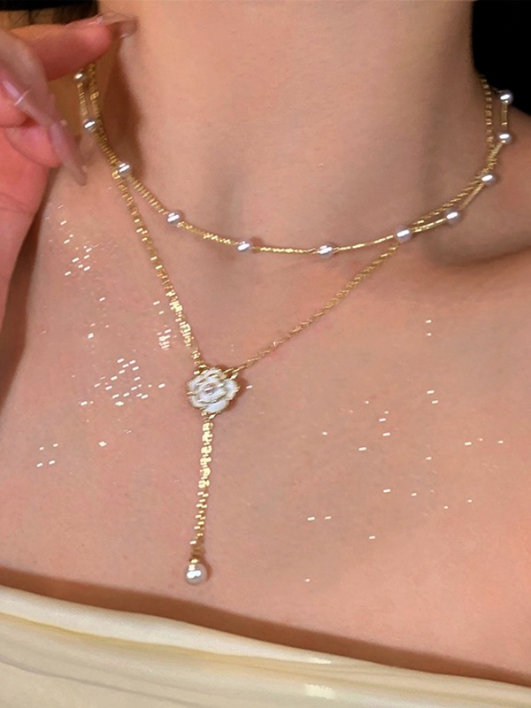 Double Layered Pearl Camellia Decor Necklace
